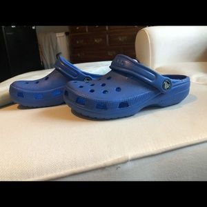 CROCS!!